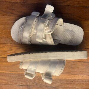 White Suicoke Slides